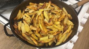 Жареная картошка по деревенски на чугунной сковороде