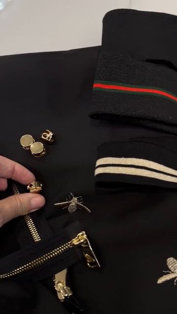 GUCCI, GUCCI, GUCCI...