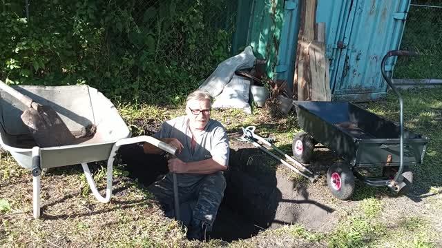 Жизнь в деревне: Дураков работа любит а мы не против
