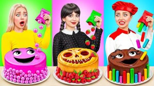 Кулинарный Челлендж_ Уэнсдей Против Бабушки _ Кулинарная Битва с Едой