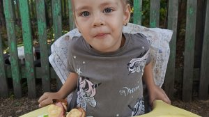 На свежем воздухе вкуснее, ужин.