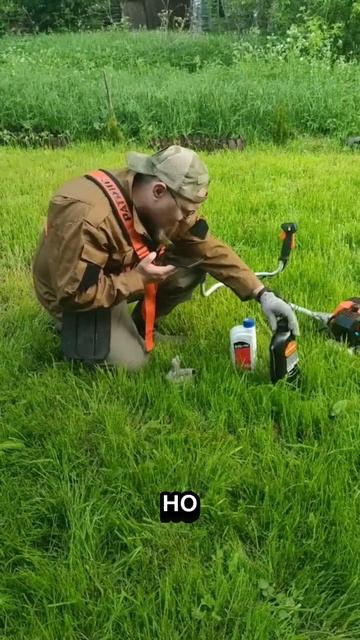 Спросил ChatGPT, какое масло лить в газонокосилку 😅