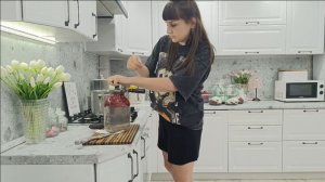 СЛОЖНЫЙ ВЫБОР/ОСТАЛИСЬ БЕЗ ЗАРАБОТКА/ОБРАЗЦОВЫЙ ОГОРОД