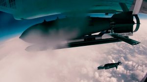 Экипаж Су-34 разбомбил опорник боевиков