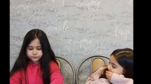 Мадина и Милана попробует китайские сладость