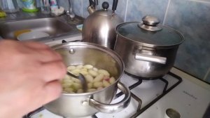 Зима длинная,всё пригодится.