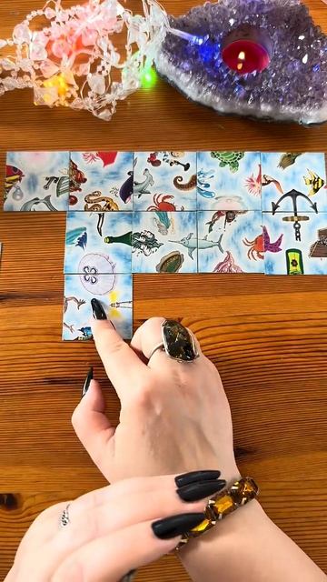 Кто никак не хочет оставить вас в покое? #гадание #tarot #расклад #новоегадание #кто