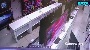 Краснодарец устроил погром в магазине, разбив за минуту 15 телевизоров на 1,5 миллиона рублей