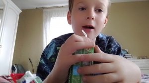 Могу ли я угадать где Mentos мятный  А где арбузный Mentos