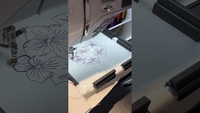 Вышиваем в пяльцах для квилтинга clump BERNINA