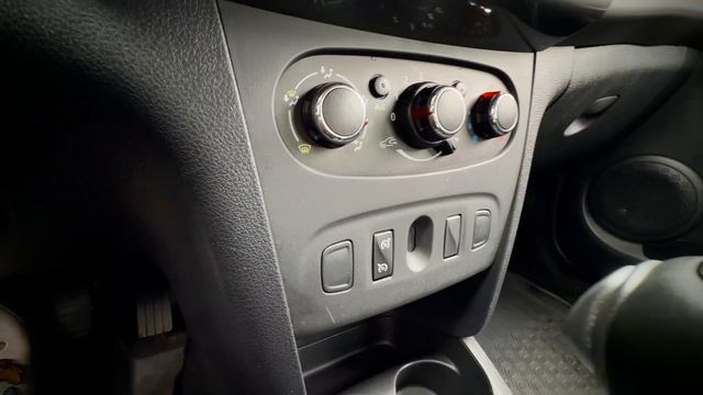 Renault Sandero Stepway 2015 1.6 АКПП 124ткм. В отличном состоянии!