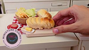 Миниатюрная кулинария: готовим белый хлеб