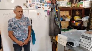 Добрые дела наших валуйчан.  Владимир с витаминами с собственного огорода для защитников.  Спасибо🙏