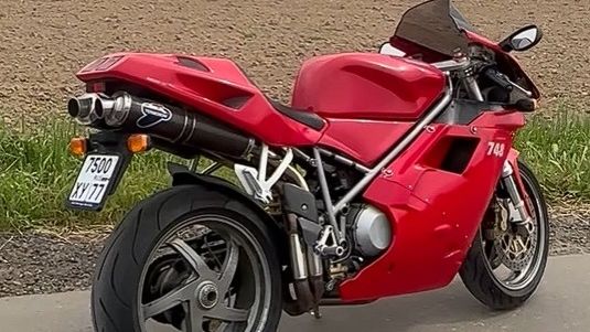 Ducati 748S.
