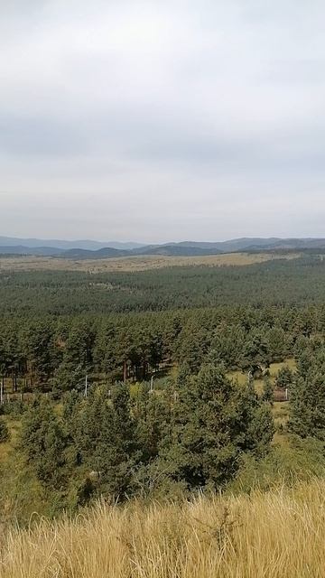 Улан-Удэ. Дацан Римпоче Бакши. Красивый вид на горы.