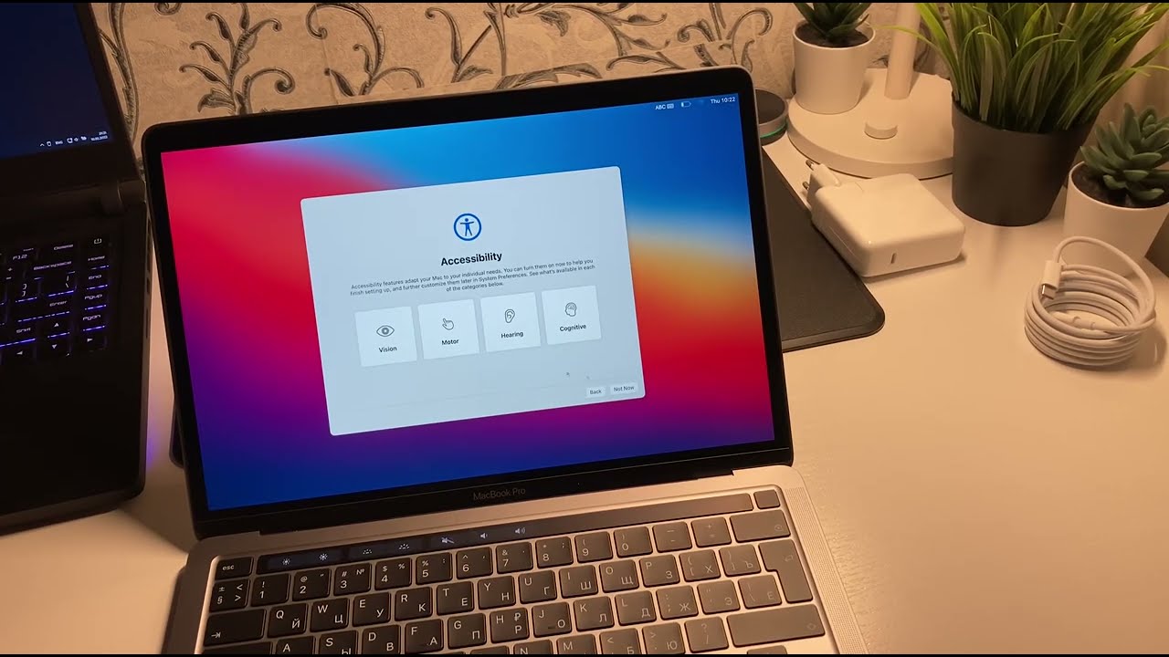 Серьезная распаковка MacBook Pro SPACE GRAY