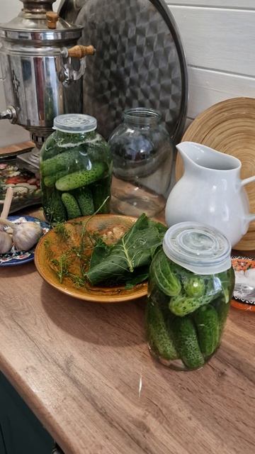 Солим огурцы