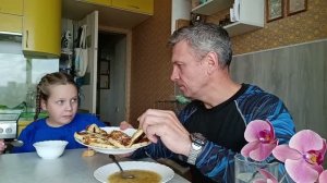 СЫРНИКИ ИЛИ ТВОРОЖНИКИ, КАК ПРАВИЛЬНО? СЕКРЕТ ИДЕАЛЬНОГО СЕМЕЙНОГО ЗАВТРАКА ОТ СУПРУГИ.
