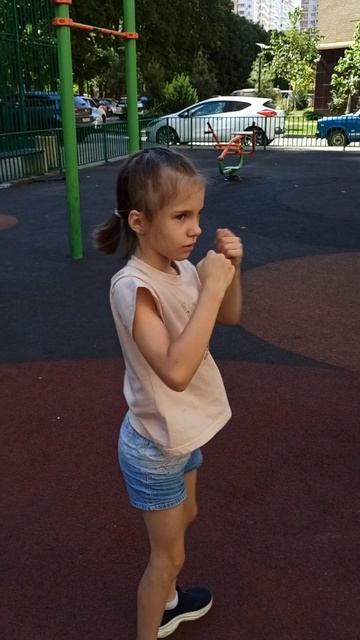 Утренняя зарядка - весело и полезно...