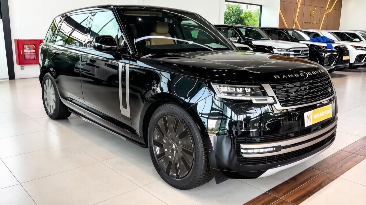 Range Rover SE Autobiography 2026 года — ультра-роскошный внедорожник! Обзор автомобилей