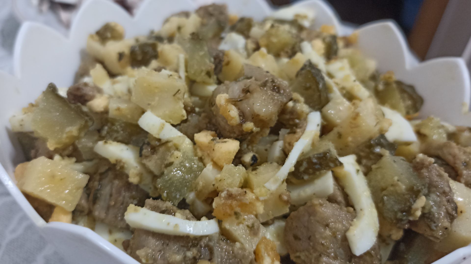 Простой салат с мясом