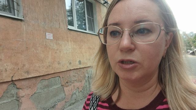 Возвращаясь с работы зашла во двор своего детства