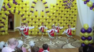 На открытии новой школы в Академическом районе города Екатеринбурга 16 августа 2013 года