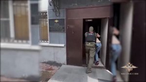 Хабаровские полицейские задержали мужчину, который 18 лет находился в розыске за бандитизм и разбои