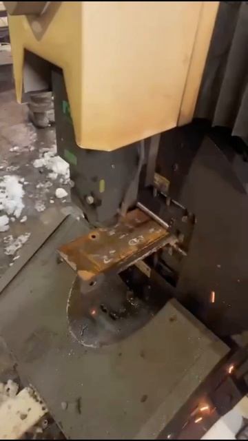 лазерная резка металлопроката в размер #лазернаярезка #металлоизделия #металлообработка