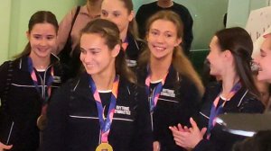Российские гимнастки вернулись в Москву после триумфа на ЧМ в Германии