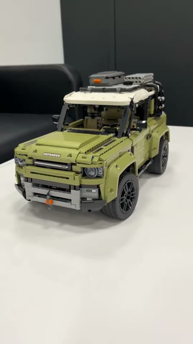 Land Rover DEFENDER ❤️🔥 Ещё одна легенда в коллекции из LEGO TECHNIC 🤙😎