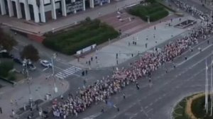 Зафедоровцы. Они работают, зарабатывают 500 гривен в день.Не будем им мешать.И ТЦК нет рядом странно