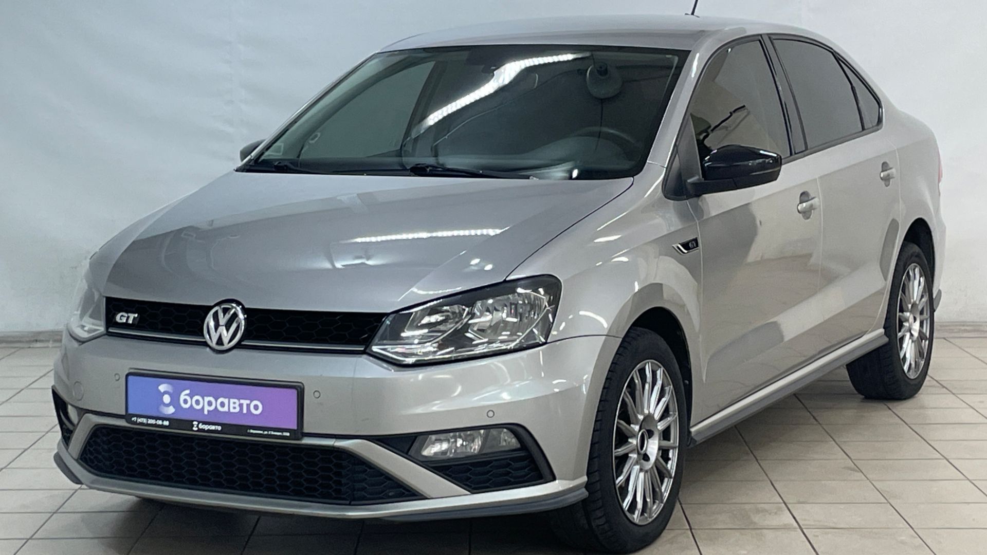 VOLKSWAGEN POLO