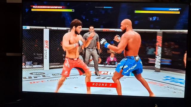 Кто самый уневерсальный боец Турнир в UFC5