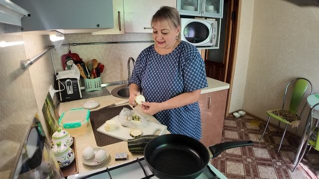 Домашний влог: глажка, разговоры по душам и обед из «ничего»