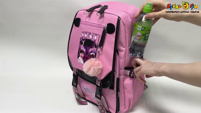 Рюкзак Huntrix K-pop Охотницы на демонов с USB-портом брелком и ярким принтом для школы и прогулок розовый с черными акцентами  - видео