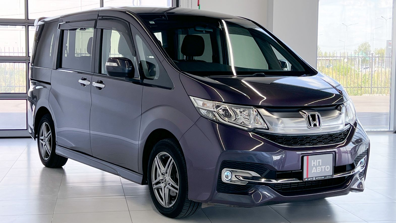 Продажа Honda Stepwgn, 2015 год в Абакане | НП АВТО