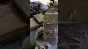 Я - доктор Айболит 😉. Реставрирую садовые фигуры. 👍🤗