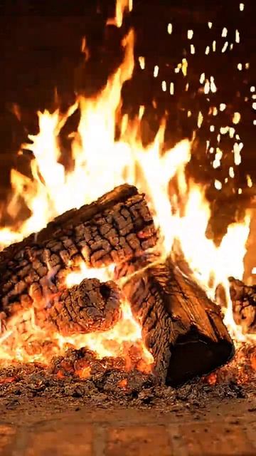 Звуки потрескивающих поленьев для глубокой релаксации и сна.