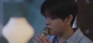 Видеоклип Stray Kids «그날 (Back Then)» (песня в исполнении VER.)