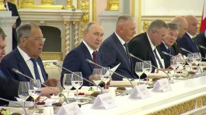 Официальный завтрак Владимир Путин и Президент Мьянмы Мин Аун Хлайн, Кремль, 18 августа 2026 года