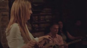 Первые кадры из фильма «Весна в Имрозе» с Мерьем Узерли и Халитом Эргенчем