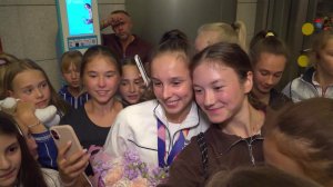 В Москве встретили чемпионок мира по художественной гимнастике.