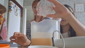 Готовим пирог зебра с Ринди и Дашей