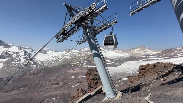 Вид с Эльбруса. Высота 3800 метров