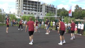 Волейбол. Команда Игоря Шулепова vs команды Василия Галицкова