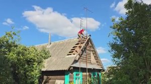 ПЛОХИЕ Н@ВОСТИ ВОССТАНАВЛИВАЕМ СРАЗУ ТРИ ДОМА СОРВАЛО КРЫШУ НЕУДАЧИ В ПОКРАСКЕ И СТРОЙКА ДОМА [get-s