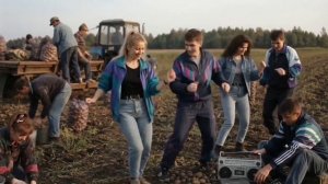 Рассвет Ирина Шумина. Песня о хитах 90-х создана на мои стихи на SUNO. Клип создал Андрей Козак