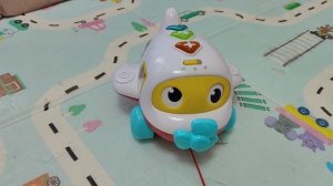 Игрушка самолетик