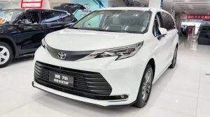 Toyota Sienna 2027 - Интерьер и Экстерьер